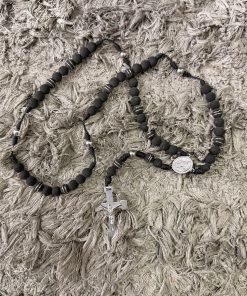 Camándula Neopreno y Acero Blanco,Negra