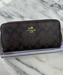 Billetera Coach Cafe con Bolas Negras