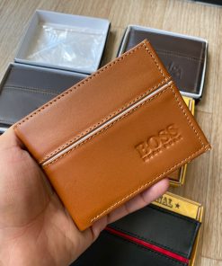 Billetera Hombre - Hugos Boss Color Miel Con Una Raya En La Mitad